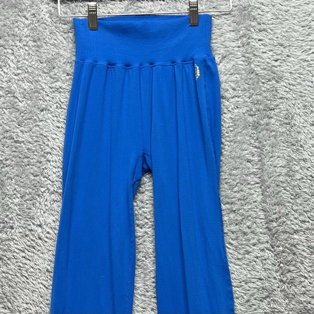 Free People Movement Legging Pants‎ XS Small Blue Good Karma Flare Pull On